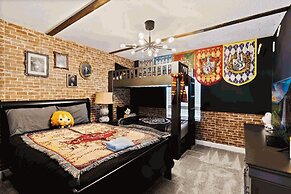 Ideal Location 5 min to Water Park