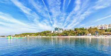Seaside Apartment with Pool