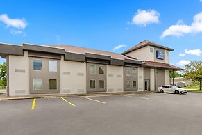 Baymont by Wyndham Batavia - Darien Lake