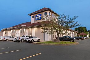 Baymont by Wyndham Batavia - Darien Lake