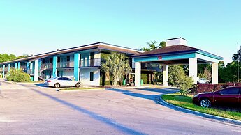 Eglin Extended Stay Hotel, a Howard Johnson by Wyndham