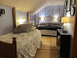 Manitou Lodge
