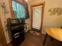 Manitou Lodge