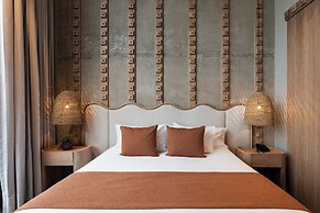 OZ Hotel Collection