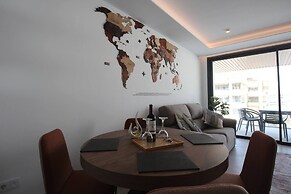 Happy Travel Jade Tower