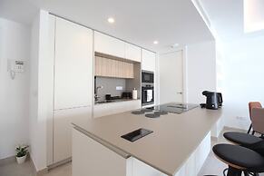 Happy Travel Jade Tower