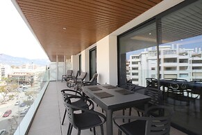 Happy Travel Jade Tower