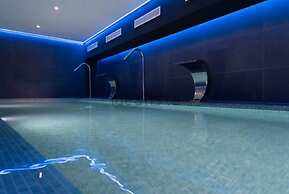 Happy Travel Jade Tower