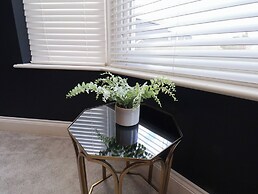 The Salisbury Apartment 301