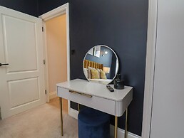 The Salisbury Apartment 301