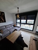 Happy Travel Urban Sky 26A