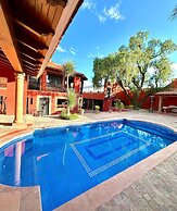 LA CASA ROJA