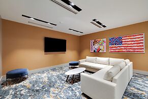 Luxury Apartments by Hyatus Center City