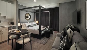 Luxury Apartments by Hyatus Center City