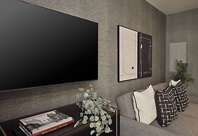 Luxury Apartments by Hyatus Center City