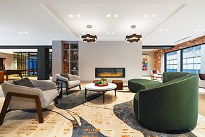 Luxury Apartments by Hyatus Center City