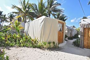 Arena y Mar Seaside Glamping Adults Only