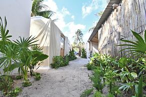 Arena y Mar Seaside Glamping Adults Only