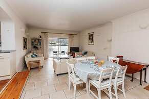 Water s Edge - From 300 Per Night