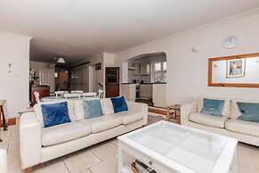 Water s Edge - From 300 Per Night