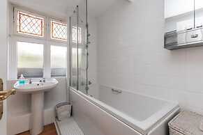 Water s Edge - From 300 Per Night