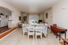 Water s Edge - From 300 Per Night