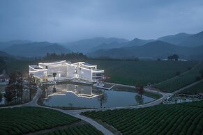 Xinchi Sakura Valley Resort