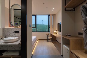 Xinchi Sakura Valley Resort