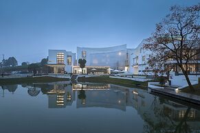 Xinchi Sakura Valley Resort