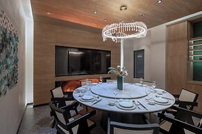 Xinchi Sakura Valley Resort