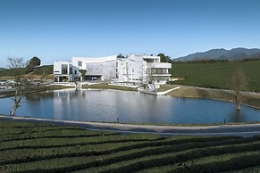 Xinchi Sakura Valley Resort