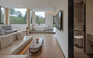 Xinchi Sakura Valley Resort