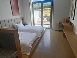 Xinchi Sakura Valley Resort