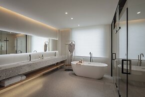 Xinchi Sakura Valley Resort