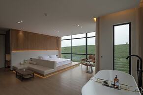 Xinchi Sakura Valley Resort