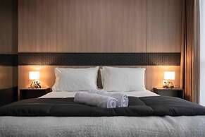 The Smith Luxury SkyView Apartments