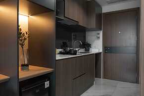 The Smith Luxury SkyView Apartments