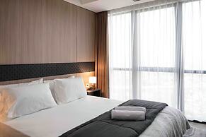 The Smith Luxury SkyView Apartments