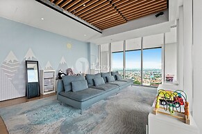 The Smith Luxury SkyView Apartments