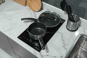 The Smith Luxury SkyView Apartments