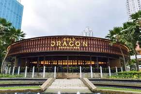 Central Royal Apartments by Emily