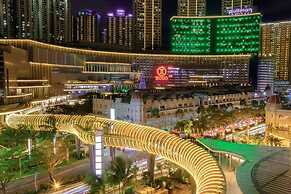 Central Royal Apartments by Emily