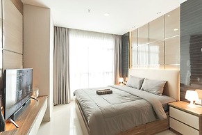 Central Royal Apartments by Emily