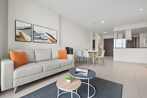 Central Royal Apartments by Emily