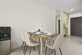 Central Royal Apartments by Emily