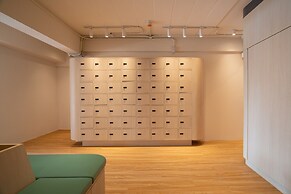 BEAT. Warii Hostel at Chaophraya River