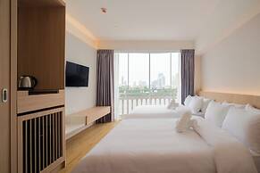 BEAT. Warii Hostel at Chaophraya River