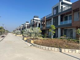 Evaara by The Ganges