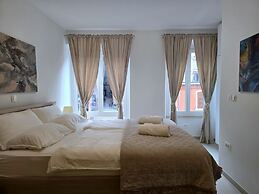 BIANCO - Apartment in center