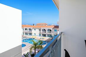Quint - 2-Bedroom Apt & Pool in Protaras